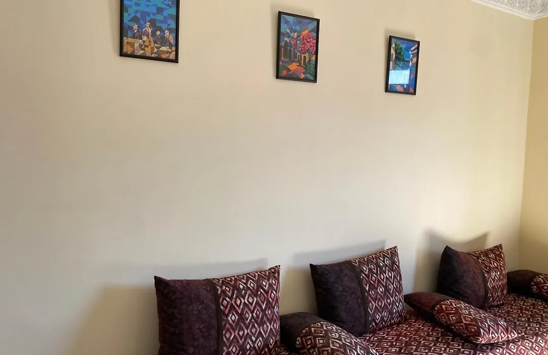 Tanjalucia Hostel-1
